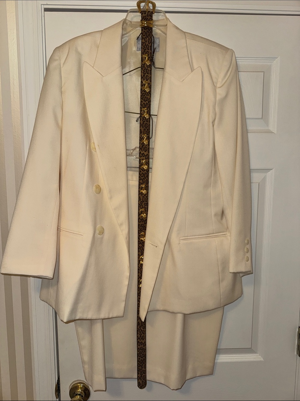 Jacqueline Ferrar Cream Double-Breasted Blazer Set